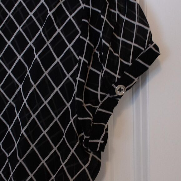 Y2K Express Studio Top Silk Sheer Black White Grid Short Sleeve M | True Winter - Picture 3 of 8